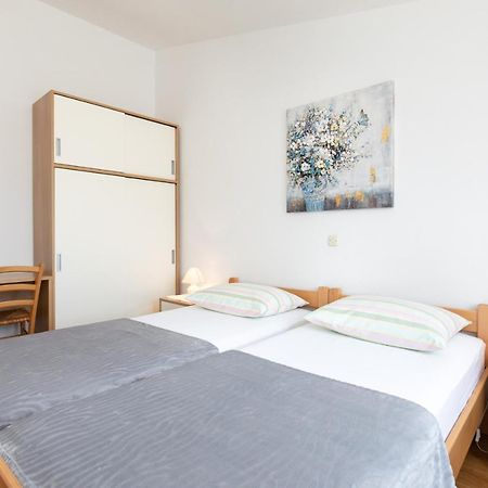 Apartments Dujmovic Ivo 1 Башка Екстер'єр фото