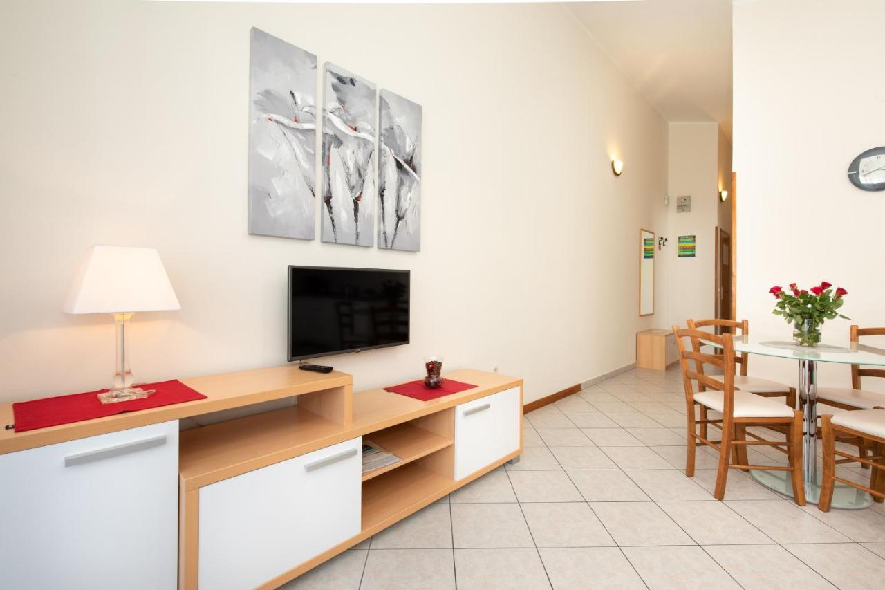 Apartments Dujmovic Ivo 1 Башка Екстер'єр фото
