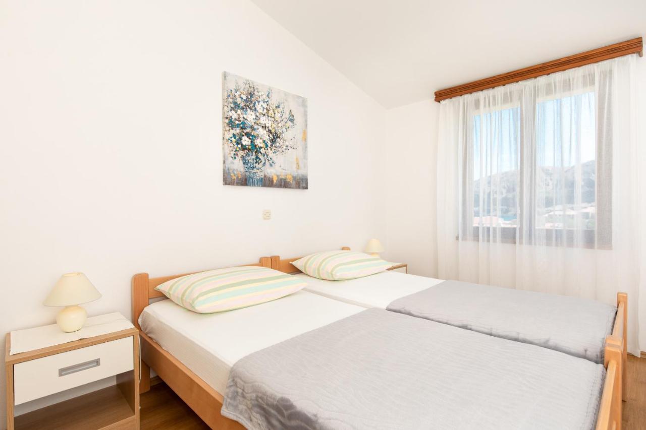 Apartments Dujmovic Ivo 1 Башка Екстер'єр фото
