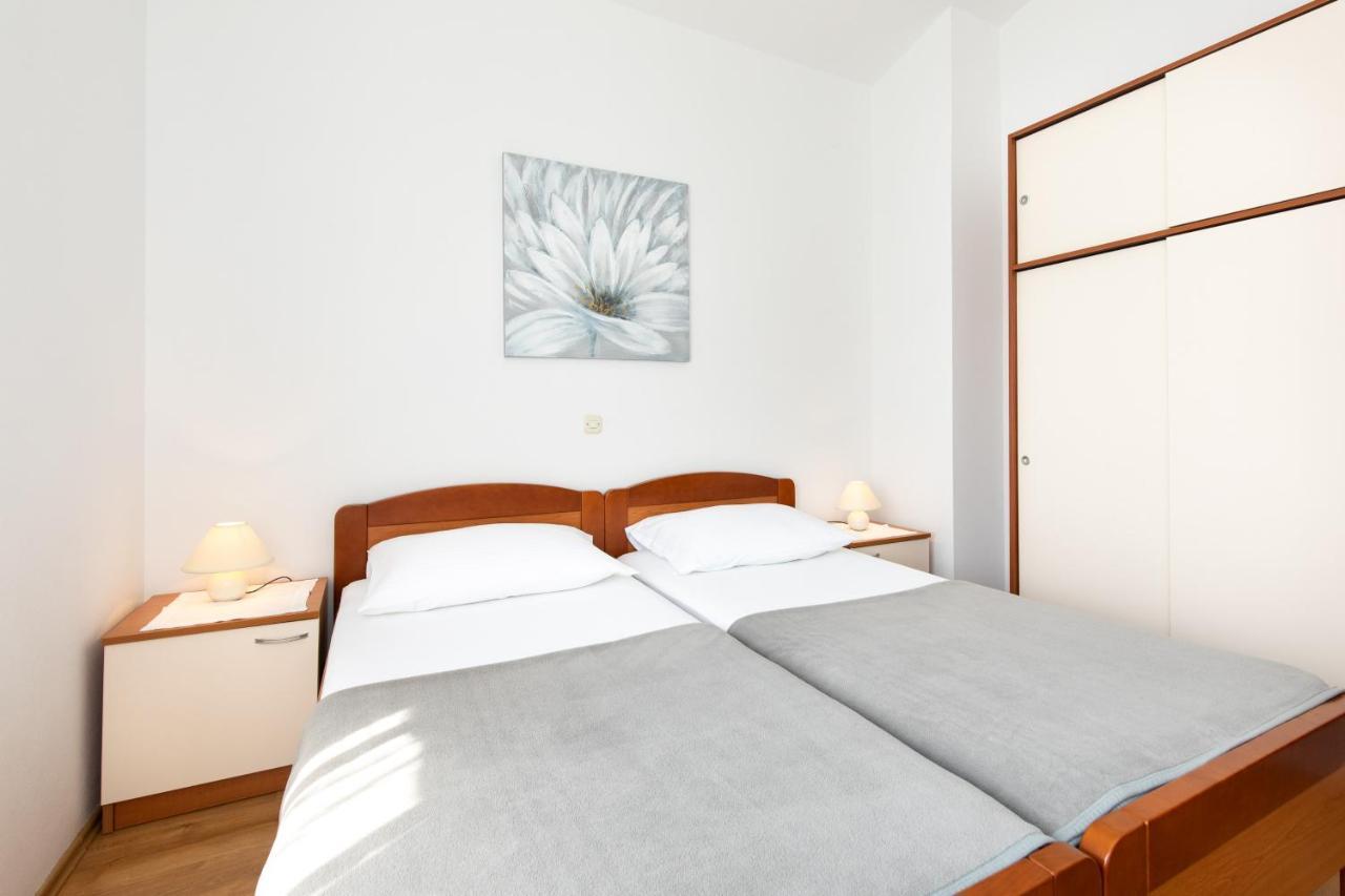 Apartments Dujmovic Ivo 1 Башка Екстер'єр фото