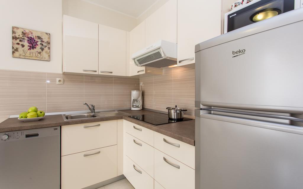 Apartments Dujmovic Ivo 1 Башка Екстер'єр фото